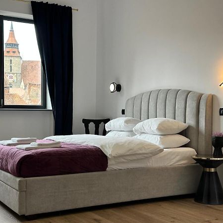 Peaceful Condo For Romantic Getaways Near Black Church - 3Min Walk Brasov Bagian luar foto
