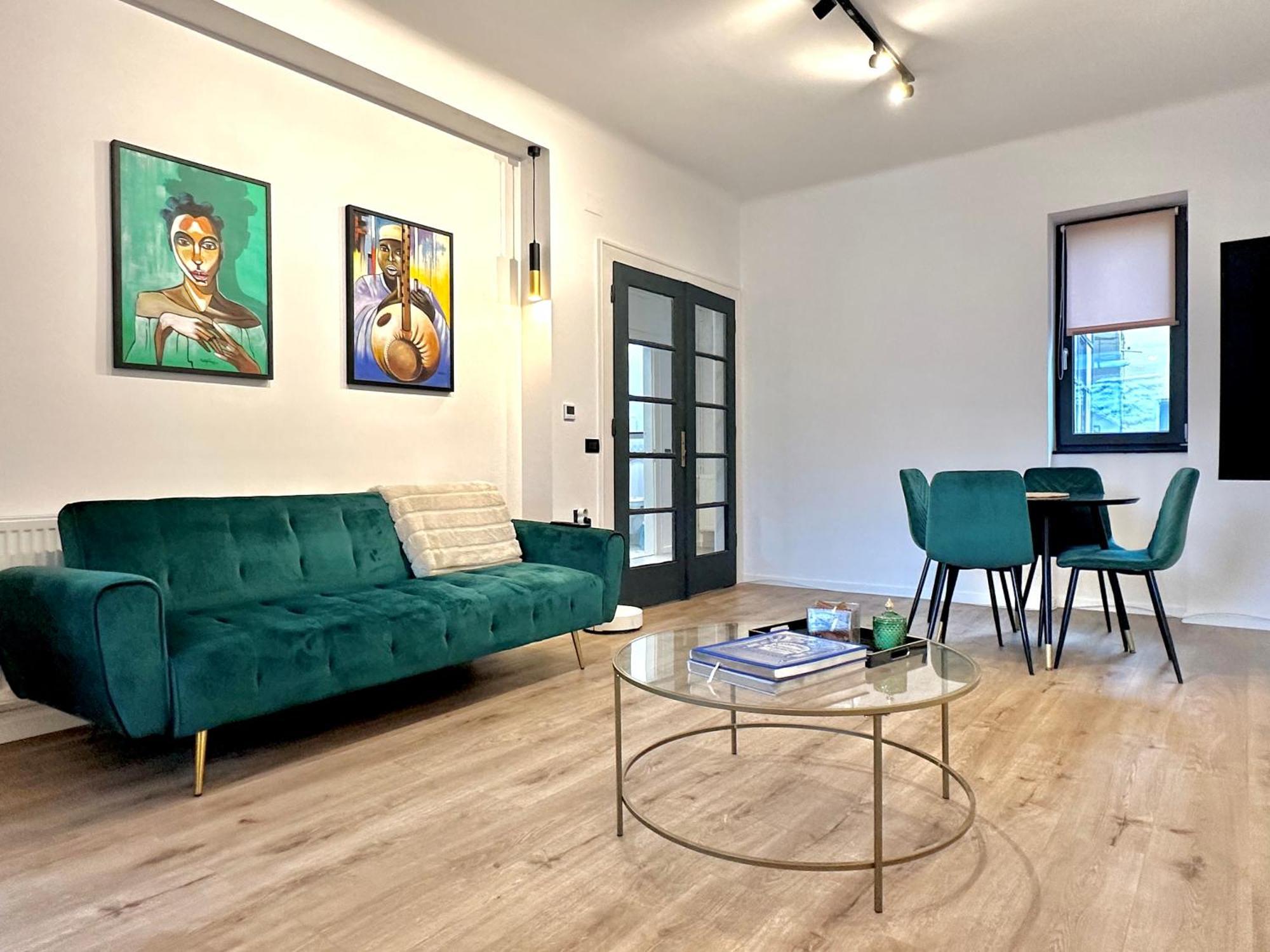 Peaceful Condo For Romantic Getaways Near Black Church - 3Min Walk Brasov Bagian luar foto